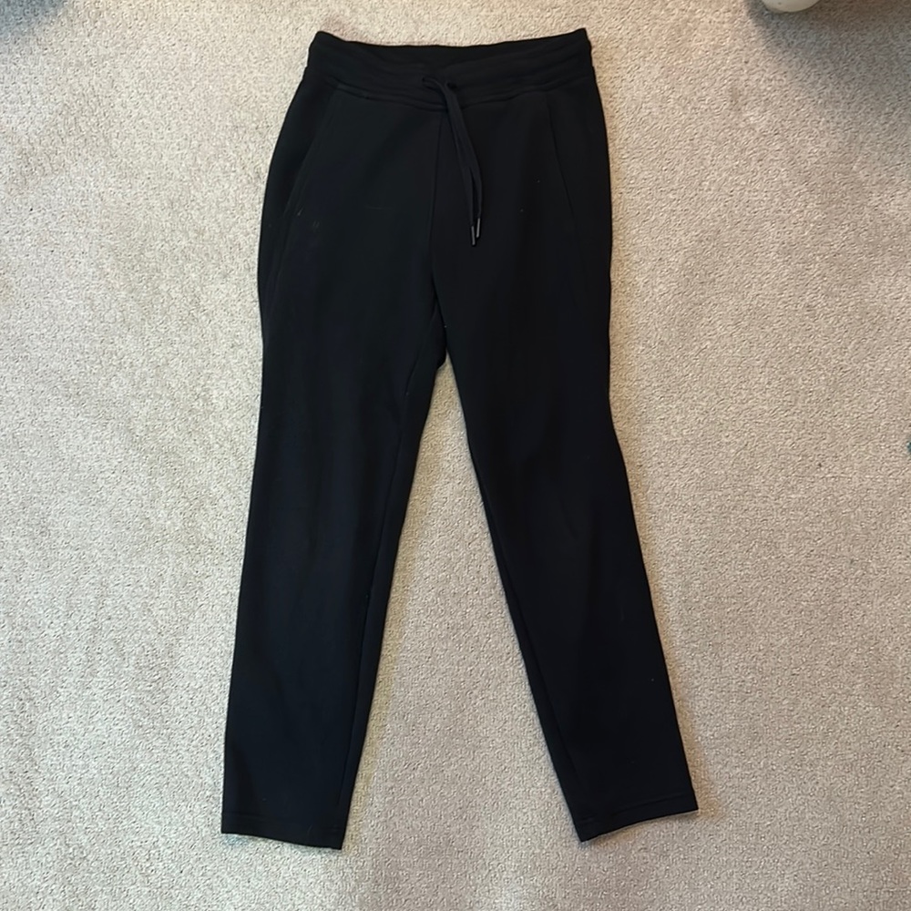 Scuba low rise lululemon sweatpants
